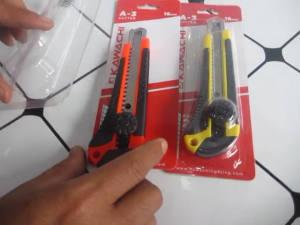 Kawachi Cutter Pemotong 3 Mata Pisau A3 18mm