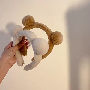 Bando Telinga Pom Pom Beruang Bear Lucu / Bando Bandana Kuping Beruang / Bando Karakter Bulu / Bando Karakter Beruang Bulu Korea
