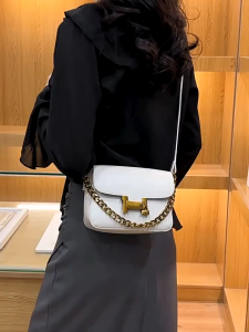 Tas Selempang atau Sling bag Wanita Kulit Model Terbaru CPB 3797