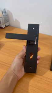 HANDLE PINTU RUMAH 1SET/GAGANG PINTU BAGUS PREMIUM/DOOR LOOK MEDIUM BLACK SERIES TANGGUNG