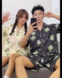 Sleepsway 91850 ชุดนอนผู้ชายเช็ตแบบคอปกลายกบผ้าฝ้ายเกรดพรีเมี่ยม