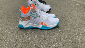 High-top mens shoes versatile breathable trendy shoes mesh basketball shoes running shoes for boys Sneakers Basketball Shoes