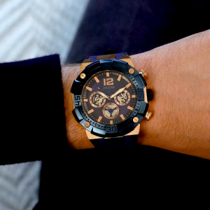 [Promo] Jam Tangan Pria Guess GW02644G4 Carryover Navigator Rose Gold Tone Case Blue Silicone Original Garansi 2 Tahun [✔COD][100% Authentic]