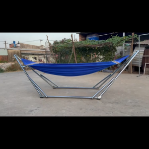 เปลผ้า เปลตาข่าย สำหรับนอนในป่า เปลนอนผู้ใหญ่ เนื้อผ้าดีมีคุณภาพ พร้อมโครงเหล็ก อย่างดี