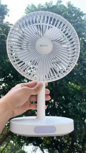 QUẠT TÍCH ĐIỆN KM-F0326- CÓ ĐÈN LED Hàng Xịn  Quạt sạc điện KM - F0326 thiết kế nhỏ gọn công suất 13W Quạt Tích điện Km F0326 Giá Tốt Quạt Tích Điện KM F0326 - 3 Chế độ gió
