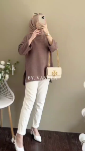 Pakaian Atas Wanita Muslim Vanilla Laudia Top New Best Seller Premium