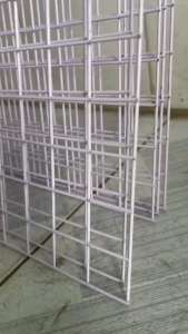 ( Khổ rộng 50cm x dài 1m ) Lưới sắt treo phụ kiện ô vuông 3cm 5cm sợi 2.5ly chất lượng.