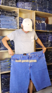 Celana Jeans Pendek Jumbo Pria Big Size Bahan Melar Stretch
