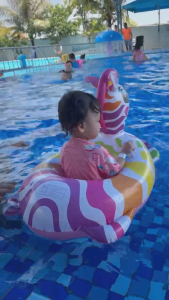 Phao Hình Thú Có Tay Cầm Chống Lật Cho Bé Phao Bơi Tròn Trẻ Em Dưới 5 Tuổi