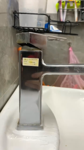 Chai tẩy rửa Đa Năng Dr Natro 500 ml Tẩy Dầu Mỡ Nhà Bếp Tẩy Cặn Can Xi Tẩy Gạch Bị Ố Tẩy Gạch Nhà Tắm Làm Sạch Đồ Da Tẩy Rỉ Sắt Tẩy Trắng Nhựa Nước Lau Kính Lau Đồ Gỗ Làm Sạch Đồ Gỗ [Tặng 2 Khăn+1 Bàn Chải+ 1 Nhám]