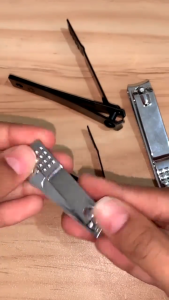 Satu Keluarga Gunting Kuku Stainless Steel Hitam Doff Anti Slip C1022 Gunting Kuku Jumbo Tajam