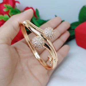 Gelang Tangan Bangle Wanita Titanium Xuping Perhiasan Aksesoris Fashion Lapis Emas Anti Karat R7-3C