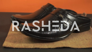 Sepatu Sandal Pria Kulit Rasheda VL 10 Selop Tutong Bustong\\n\\nMari menjadi pria berkelas! Pria berkelas tahu benar bahwa memilih sepatu yang nyaman dan berkualitas adalah keharusan. Jangan sampai Anda salah memilih sepatu untuk acara dan aktifitas harian Anda. Sepatu Rasheda adalah pilihan yang tepat bagi Anda yang menginginkan sepatu dengan kualitas premium namun harga yang sangat bersahabat.\\n\\n Kenali Sepatu Sandal Pria Kulit Rasheda\\n\\n Sejarah & Perkembangan Brand Rasheda\\n\\nRasheda adalah brand lokal buah karya anak bangsa yang telah berdiri sejak tahun 2000-an. Perkembangan Rasheda terus meningkat dengan peningkatan kualitas produk dan layanan pelanggan. Brand ini telah mendapatkan kepercayaan dari konsumen di Indonesia dan bahkan telah diekspor ke beberapa negara Asia Tenggara.\\n\\n Keunggulan Sepatu Sandal Pria Kulit Rasheda\\n\\nSepatu sandal pria kulit Rasheda memiliki beberapa keunggulan, antara lain:\\n\\n* Kualitas premium dengan harga bersahabat\\n* Desain yang elegan dan modern\\n* Bahan kulit berkualitas tinggi\\n* Kekuatan dan ketahanan yang baik\\n* Tersedia dalam berbagai pilihan model dan ukuran\\n\\n Kelebihan Sandal Kulit Nyaman Rasheda\\n\\nSandal kulit nyaman Rasheda memiliki beberapa kelebihan, antara lain:\\n\\n* Desain yang ergonomis untuk kenyamanan berjalan\\n* Bahan kulit berkualitas tinggi yang lembut dan nyaman\\n* Tersedia dalam berbagai pilihan warna dan model\\n* Mudah dibersihkan dan dirawat\\n\\n Pilihan Model Sandal Kulit Pria Rasheda\\n\\n Sandal Tutong Pria Rasheda\\n\\nSandal tutong pria Rasheda adalah salah satu model sepatu sandal pria kulit yang populer. Desainnya yang elegan dan modern membuat sandal ini cocok digunakan untuk acara formal maupun non-formal.\\n\\n Sandal Bustong Pria Rasheda\\n\\nSandal bustong pria Rasheda adalah model sepatu sandal pria kulit yang cocok digunakan untuk acara santai maupun formal. Desainnya yang sederhana namun elegan membuat sandal ini menjadi pilihan yang tepat.\\n\\n Rasheda VL 10 Selop: Kualitas Premium & Harga Bersahabat\\n\\nRasheda VL 10 selop adalah model sepatu sandal pria kulit Rasheda yang memiliki kualitas premium namun harga yang sangat bersahabat. Desainnya yang elegan dan modern membuat sepatu ini cocok digunakan untuk acara formal maupun non-formal.\\n\\n Tips Memilih Sepatu Sandal Pria Kulit Rasheda\\n\\n Bagaimana Memilih Ukuran yang Tepat\\n\\nUntuk memilih ukuran sepatu sandal pria kulit Rasheda yang tepat, Anda dapat mengikuti beberapa tips berikut:\\n\\n* Ukur panjang dan lebar kaki Anda\\n* Pilih ukuran sepatu yang sesuai dengan ukuran kaki Anda\\n* Cobalah sepatu sebelum membelinya\\n\\n Perawatan Sepatu Sandal Pria Kulit Rasheda\\n\\nUntuk merawat sepatu sandal pria kulit Rasheda, Anda dapat mengikuti beberapa langkah berikut:\\n\\n* Bersihkan sepatu secara rutin menggunakan kain lembut\\n* Lap sepatu dengan kain kering setelah dibersihkan\\n* Gunakan produk perawatan kulit secara rutin\\n\\n Kelebihan Memilih Sepatu Rasheda sebagai Brand Lokal Buah Karya Anak Bangsa\\n\\nMemilih sepatu Rasheda sebagai brand lokal buah karya anak bangsa memiliki beberapa kelebihan, antara lain:\\n\\n* Mendukung industri lokal Indonesia\\n* Kualitas produk yang terjamin\\n* Harga yang bersahabat\\n* Layanan pelanggan yang baik\n}