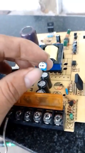 Biến trở 102 201 sử dụng cho nguồn xung