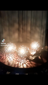 โคมไฟผลไม้ 3 ลูก ทำจากกะลามะพร้าว