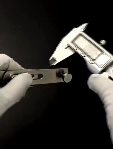 Chốt Khoá Cố Định Cửa Móc Cài Cửa Ngang Chất Liệu Inox Không Gỉ Sáng Bóng An Toàn Bền Bỉ