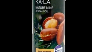 กาล่าเนเจอร์ไนน์ อาร์แกนออยล์ ขนาด490 มล ปลดปล่อยความงามของเส้นผมคุณด้วยแชมพู KA-LA Nature Nine Argan Oil! 🌿 พลังธรรมชาติ ผสานน้ำมันอาร์แกนบริสุทธิ์ 🧴 สูตรอ่อนโยน ไร้สารเคมีอันตราย ✨ ผมนุ่มสลวย เงางาม แข็งแรง ในขวดเดียว!