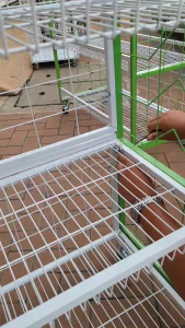 ชั้นวางของ 4ชั้น รุ่นบาร์ตะกร้า ขนาดกว้าง42 ยาว88 สูง130 cm. ตะแกรงชั้นวางหนา ถี่ แข็งแรง รับน้ำหนักได้มาก มีล้อเลื่อนเคลื่อนย้ายสะดวก