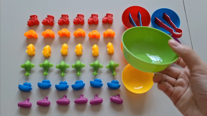 Children Rainbow Counting Toy Children Montessori Counting Toy Toddler Sorting Grouping Toy Animals Rainbow Counting Toy Vehicles Rainbow Counting Toy Toddler Early Math Education Toy Gift for Children and Toddler -- Berry Merry