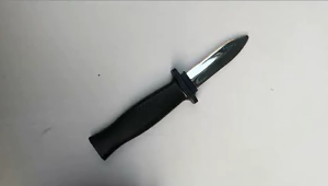 4PCS Pisau Mainan Prank Blood Knife Plastik Pisau Halloween Pisau Dapur Palsu Golok Darah Halloween