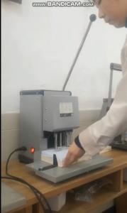 VALUESCAN Heavy Duty Electric 2 Hole Puncher EHP50 -500 sheets Electric Puncher (penumbuk puncher paper heavy duty puncher)