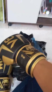 SKYLUX Ready Stock 12oz Challenger Professional Boxing Muay Thai Training Punching Bag Gloves