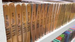 LIQIN High quality manicure 100/180 nail cartoon pattern file nail file powerful professional nail file 高品质美甲100/180指甲卡通