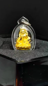 密宗喇嘛西藏中小模(男女适用)电镀金黄财神佩戴式吊坠已包好厚版透明防水壳(象雄文中称为“占巴拉”,藏文叫做“诺拉”) Very Beautiful Tibet Yellow Wealthy God Pendant(Pattern Tibet)