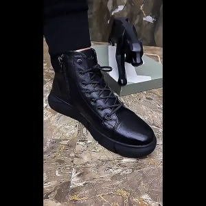 Sepatu Hitam Polos Pria Kerja Original Import sepatu Sneakers Cowok Keren Terbaru