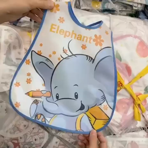 Yếm ăn có máng in hình ngộ nghĩnh cho bé Yếm máng nhựa nilon cao cấp Chất liệu nilon