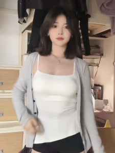 Áo xẻ tà gợi cảm phong cách trưởng thành nhẹ nhàng dành cho nữ thiết kế sang trọng có đệm ngực