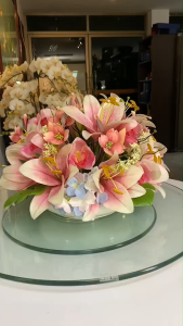 กระถางดอกไม้ประดิษฐ์จัดทรงพุ่มกลมแบบรอบด้าน ดอกไม้ประดิษฐ์เกรดพรีเมี่ยม