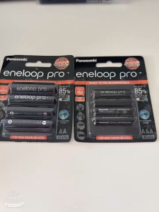 (Ready Stock ) AA 2550mAh and AAA 950mAh 1.2V NI-MH Rechargeable Battery Pre-Charged Battery (Card)