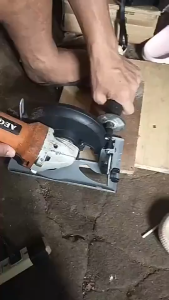 SABETZU Dudukan Stand Holder Adaptor Gerinda Tangan 4\\\" Adapter Dudukan Mesin Gurinda Menjadi Mesin Circular Saw Adaptor Gerinda Konverter Jadi Circle Adaptor Gerinda Pemotong Kayu Converter Angle Grinder To Circular Saw 4 Inch Cover Anlge Grinding Cutting