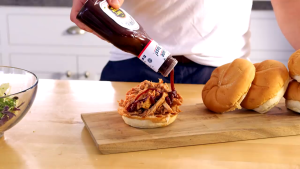 Sweet Baby Rays Honey Chipotle BBQ Sauce 18oz (510g) - Sweet & Smoky With the Perfect Amount of Heat