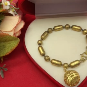 สร้อยข้อมือทองเหลืองไข่เป็ดสลับไข่ปลาห้อยจี้ ความยาว 6 นิ้ว งานดิบ ไม่ได้ชุบ ทองเหลืองโบราณ พร้อมส่ง