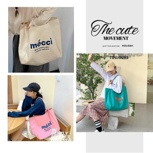 Xishop ห้ามพลาด กระเป๋าผ้างานแฟชั่น ดีไซน์สวยใบใหญ่ใส่ของได้จุใจ สกรีนฟอนต์ภาษาอังกฤษเพิ่มดีเทล วัสดุแข็งแรงทนทาน แถมราคาจับต้องได้กดเลย