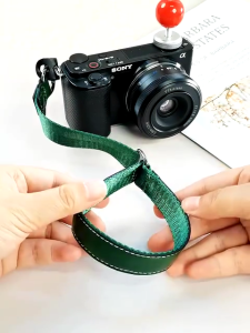 Dây Đeo Cổ Tay Gắn Máy Ảnh (Ver1) - Chất Liệu PU - TEETUN STORE