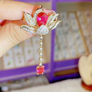 Bros Brooch Bunga Lotus Kristal Rumbai Teratai Flower Fashion Style Aksesoris Pin Bros Jilbab Hijab Simple Wanita
