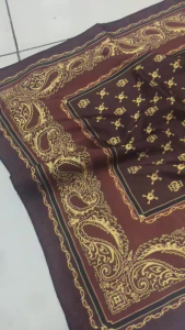 ONE CLIK SHOP - Syal bandana motif Batik merah - slayer multifungsi - aksesoris fashion skena style