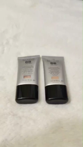 Revlon BB Cream PhotoReady Face Makeup for All Skin Types SPF 30 Light-Medium Coverage Moisturizing & Hydrating Formula 30mL