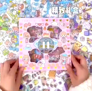 Sticker MOMO Isi 100 Lembar Stiker Waterproof Botol Minum Tumblr Kartun Viral Lucu Korea DIY/Stiker Aesthetic DIY Buku Diary / Stiker