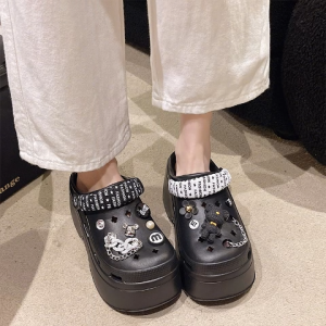 LHSunday สินค้ามาใหม่ รองเท้าแตะหัวโต ดีไซน์สวยมาก เสริมส้นให้ 7 ซม.คือดีย์สุดๆด้านในมีพื้นกันลื่นให้อย่างดี แถมตัวติดการ์ตูนน่ารักสุดๆบอกคำเดียวคุ้ม กดสั่งเล้ย