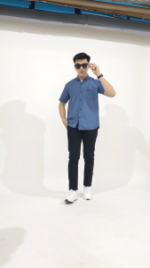 Kemeja Pria Dewasa Lengan Pendek Polos Warna Biru Denim Terbaru 2025