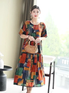 Floral Short Sleeve Crew Neck Plus-Size Dress Loose Korean Midi Skirt Elegant Casual Plus Size Dress For Woman