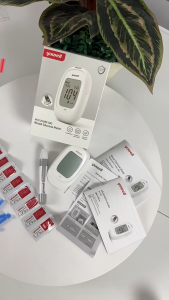 เครื่องตรวจวัดระดับน้ำตาลในเลือด Yuwell รุ่น 582 รับประกันตลอดอายุการใช้งาน