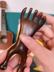 Golden Silk Sandalwood Massage Comb Meridian Five Claw Comb Dual Use Nasal Scratching 鹿角耙子梳按摩器