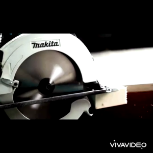 Makita เลื่อยวงเดือน 9 นิ้ว รุ่น 5900 และ อุปกรณ์เสริม สำหรับการปรับความลึก และ งานเทียบ เกรด AAA+ เยี่ยมมาก