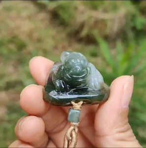 Brown Skin and Green Natural Type A Jadeite Pendant crafted with three leg toad and Chinese ingot symbols of Fortune and good fortune Auspicious and wealthy means to urge wealth with ceritificate weigh 30.06 grams 32.8 * 32 * 22.2 mm (pendant69)