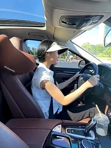 Bantal Mobil Desain Premium: Kenyamanan dan Keindahan